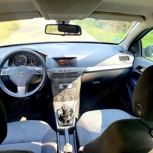 Utilizat 2006 Opel Astra Break | 1.400 EUR (Preț bun) - Imagine 1/4