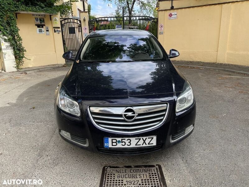 Albastru Utilizat 2013 Opel Insignia Sport Berlinǎ | 5.100 EUR (Puțin scump) - Imagine 1/4