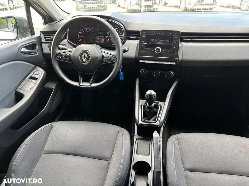 Second-hand Renault Clio V Techno 91 CP (66 kW) 2021 Culoareargint Hatchback