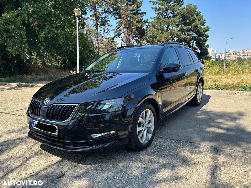 Culoarenegru Utilizat 2019 Skoda Octavia Ambition Break | 11.490 EUR (Preț OK) - Imagine 1/4