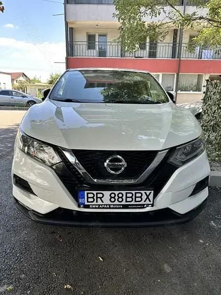Alb Utilizat 2018 Nissan Qashqai SUV | 11.550 EUR (Preț bun) - Imagine 1/4
