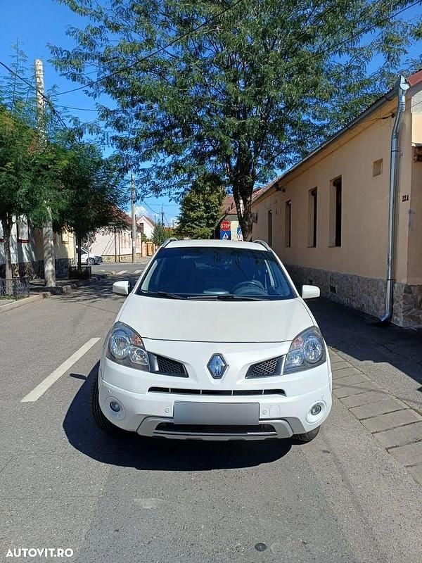 Culoarealb Utilizat 2009 Renault Koleos SUV | 4.550 EUR (Preț OK) - Imagine 1/4