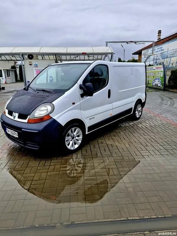 Utilizat 2005 Renault Trafic Van | 2.500 EUR - Imagine 1/4