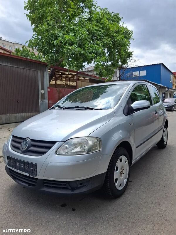 Argint Utilizat 2007 VW Fox Hatchback | 1.497 EUR - Imagine 1/4