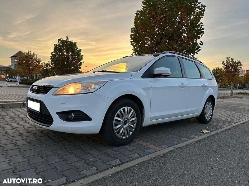Second-hand Ford Focus Style 100 CP (73 kW) 2009 Culoarealb Break