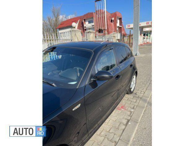 Negru Utilizat 2009 BMW 118 Hatchback | 5.390 EUR (Scump) - Imagine 1/4