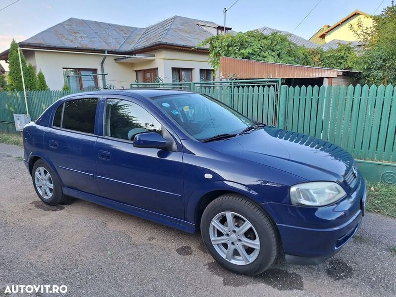 Albastru Utilizat 2006 Opel Astra Hatchback | 2.850 EUR - Imagine 1/4