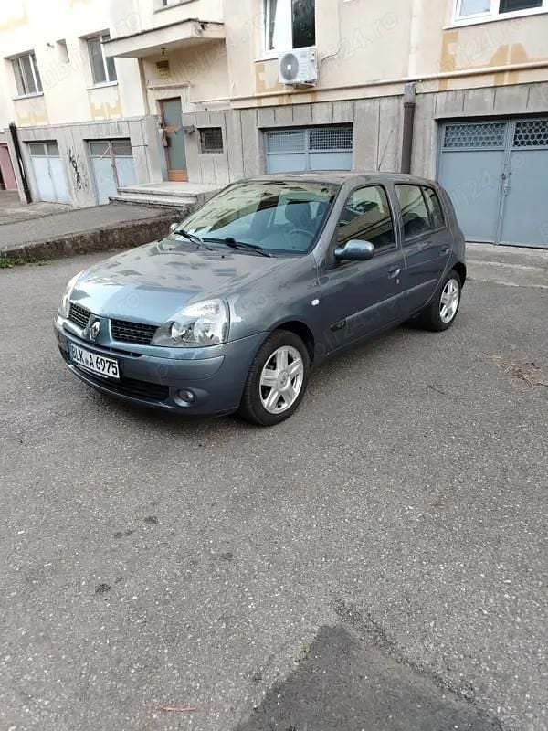 Utilizat 2005 Renault Clio II | 1.250 EUR (Preț bun) - Imagine 1/4