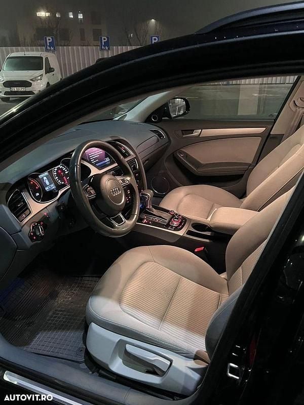 Second-hand Audi A4 136 CP (100 kW) 2015 Culoarenegru Break