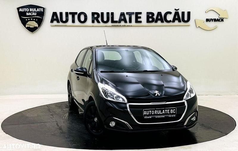 Second-hand Peugeot 208 90 CP (66 kW) 2018 Culoarenegru Hatchback