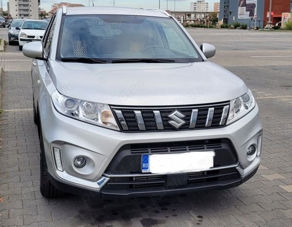 Gri Utilizat 2019 Suzuki Vitara SUV | 14.500 EUR (Preț bun) - Imagine 1/4