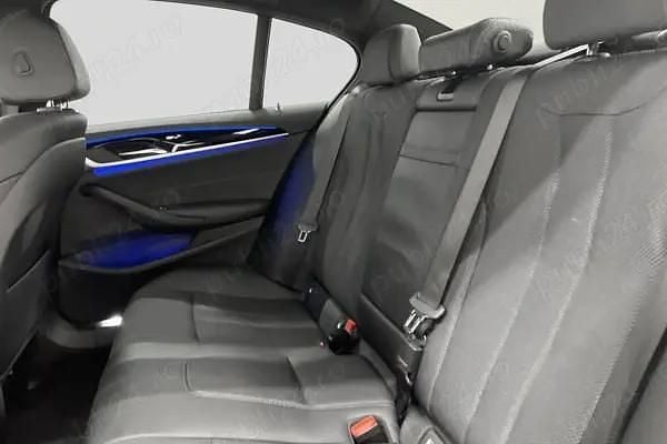 Utilizat 2019 BMW 520 Berlinǎ | 23.500 EUR (Super Preț) - Imagine 1/4
