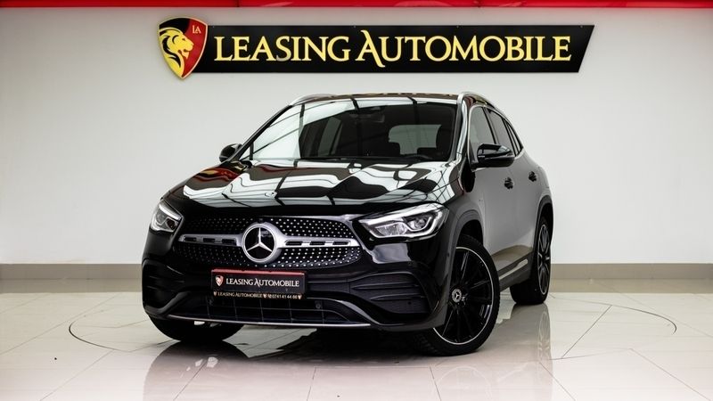 Negru Utilizat 2020 Mercedes GLA250 AMG line SUV | 31.490 EUR - Imagine 1/4