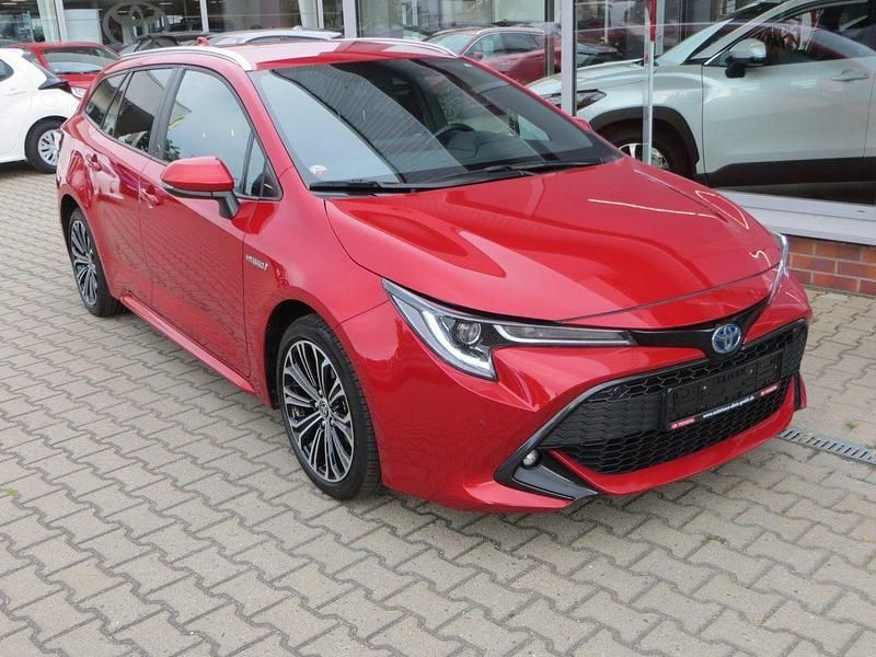 Utilizat 2021 Toyota Corolla Team | 24.882 EUR (Scump) - Imagine 1/1