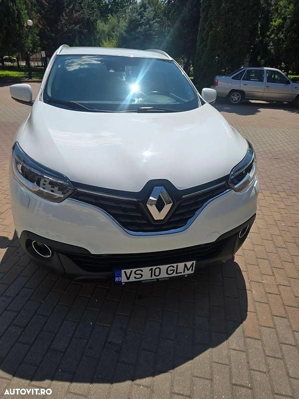 Culoarealb Utilizat 2018 Renault Kadjar LIMITED SUV | 14.600 EUR (Preț OK) - Imagine 1/4