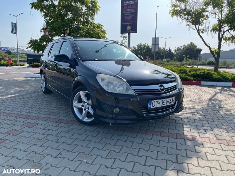 Negru Utilizat 2010 Opel Astra Break | 3.100 EUR (Preț OK) - Imagine 1/4