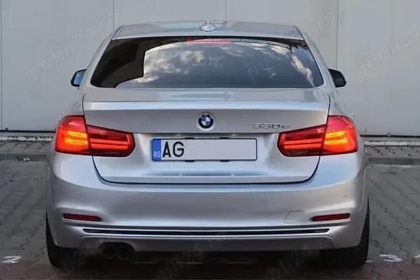 Second-hand BMW 330e 265 CP (194 kW) 2018 Argintiu Berlinǎ