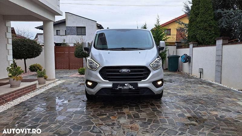 Second-hand Ford Transit Custom 130 CP (95 kW) 2021 Culoaregri Monovolum