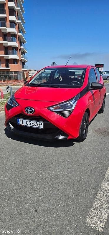Culoarerosu Utilizat 2018 Toyota Aygo Hatchback | 7.000 EUR (Preț OK) - Imagine 1/4