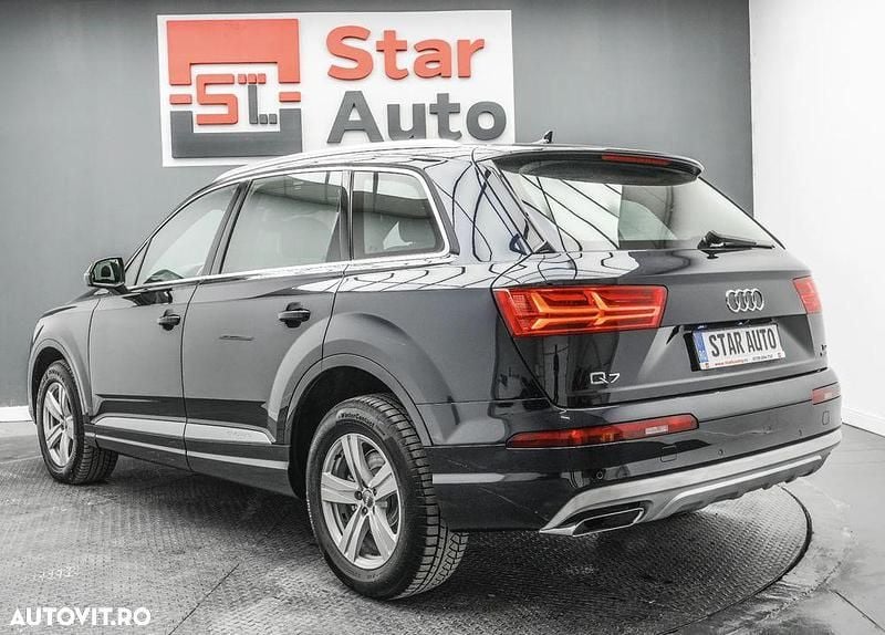 Second-hand Audi Q7 Premium 272 CP (200 kW) 2017 Culoarenegru SUV