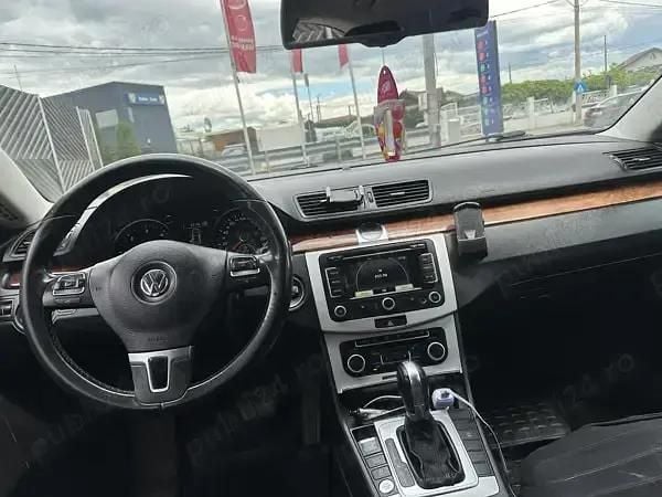 Negru Utilizat 2011 VW Passat Berlinǎ | 6.000 EUR (Preț bun) - Imagine 1/4