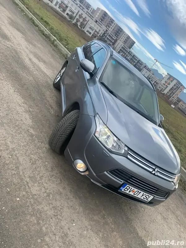 Utilizat 2014 Mitsubishi Outlander SUV | 8.900 EUR - Imagine 1/4