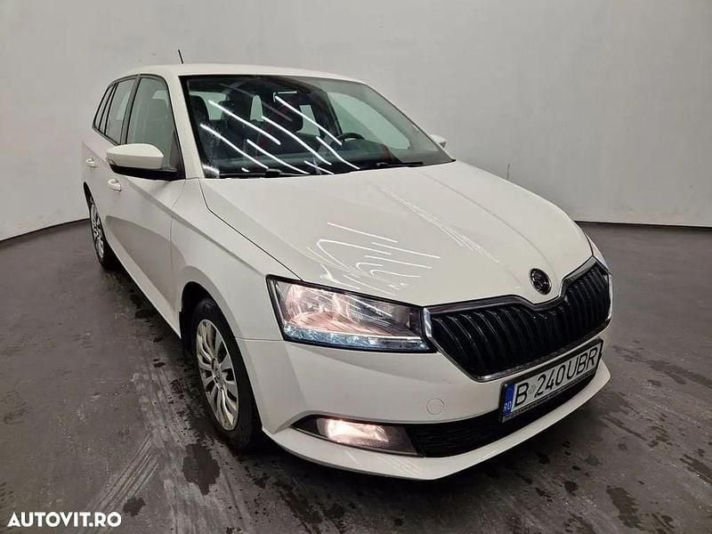 Culoarealb Utilizat 2021 Skoda Fabia Ambition Break | 8.107 EUR (Preț bun) - Imagine 1/4