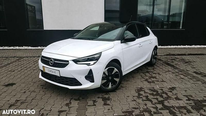 Culoarealb Utilizat 2022 Opel Corsa-e Hatchback | 26.015 EUR - Imagine 1/4