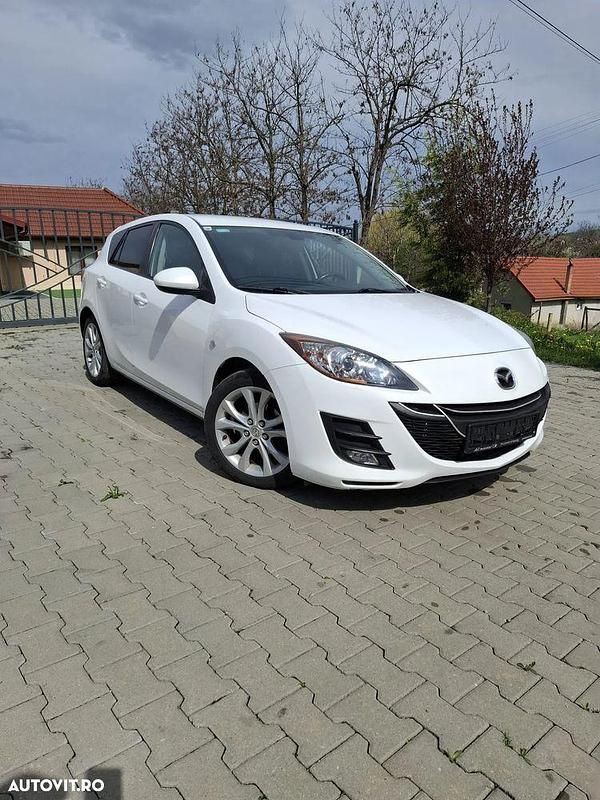 Second-hand Mazda 3 109 CP (80 kW) 2010 Culoarealb Hatchback