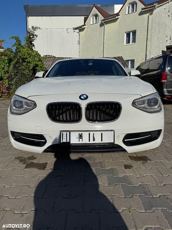 Alb Utilizat 2012 BMW 118 Sport Line Hatchback | 5.000 EUR (Preț bun) - Imagine 1/4