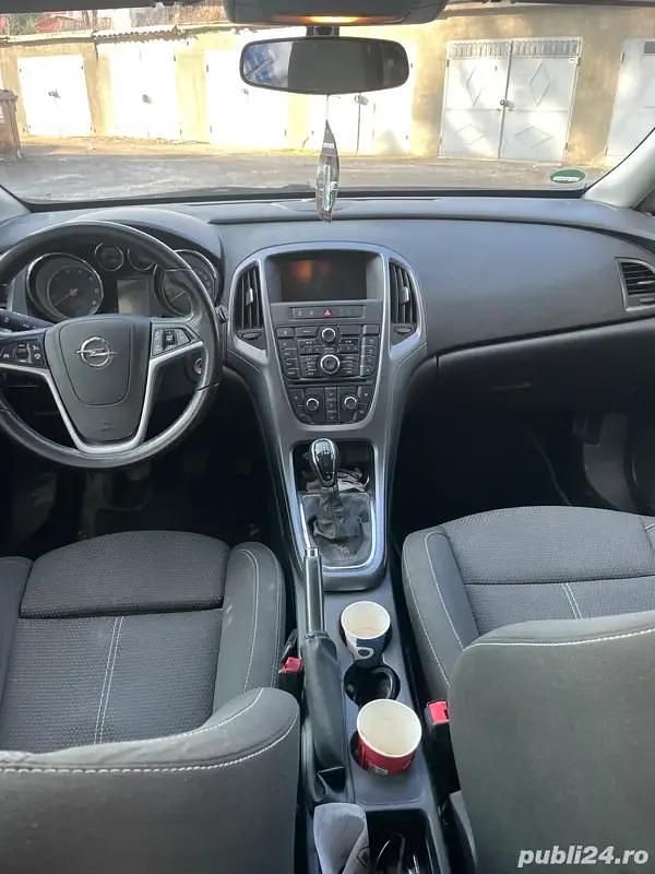 Second-hand Opel Astra 110 CP (80 kW) 2014 Break