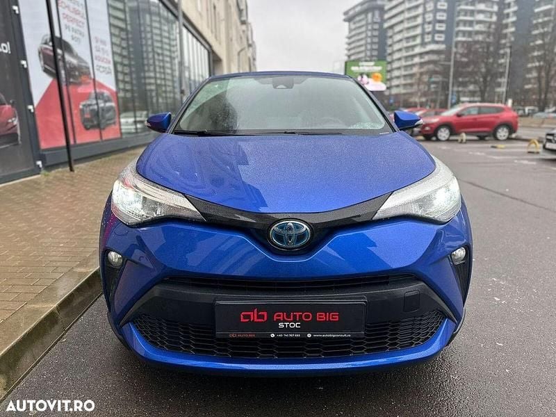 Second-hand Toyota C-HR 122 CP (89 kW) 2022 Culoarealbastru SUV