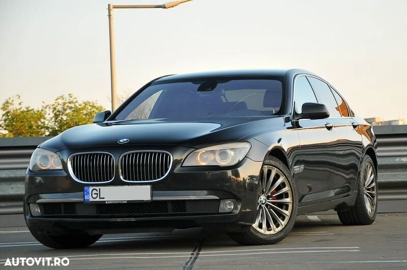 Negru Utilizat 2011 BMW 740 Berlinǎ | 9.990 EUR (Preț OK) - Imagine 1/4