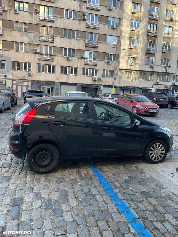 Culoarenegru Utilizat 2016 Ford Fiesta Hatchback | 5.700 EUR (Preț OK) - Imagine 1/3