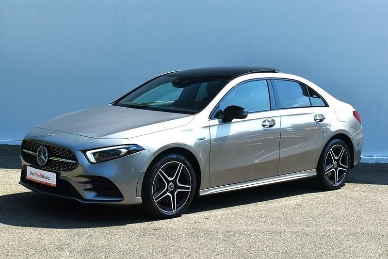 Gri inchisnormal Utilizat 2020 Mercedes A250 | 32.490 EUR - Imagine 1/4