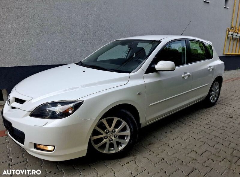 Alb Utilizat 2009 Mazda 3 Edition Hatchback | 3.350 EUR (Preț OK) - Imagine 1/4