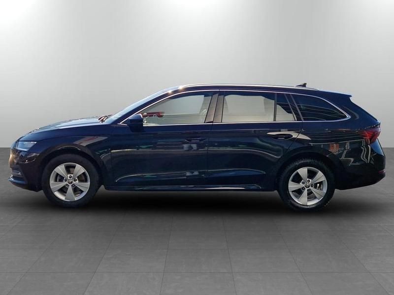Second-hand Skoda Octavia 150 CP (110 kW) 2022 Negru  metalic  perleffect Break