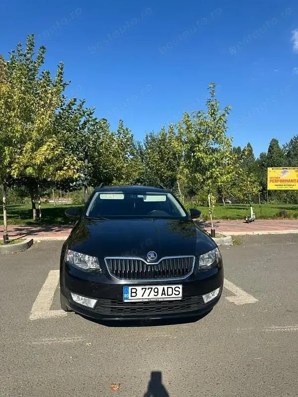 Second-hand Skoda Octavia 110 CP (80 kW) 2015 Negru Hatchback