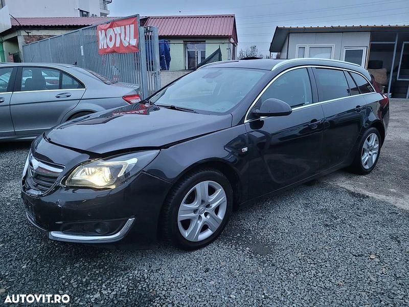 Culoarenegru Utilizat 2016 Opel Insignia Break | 3.500 EUR - Imagine 1/4