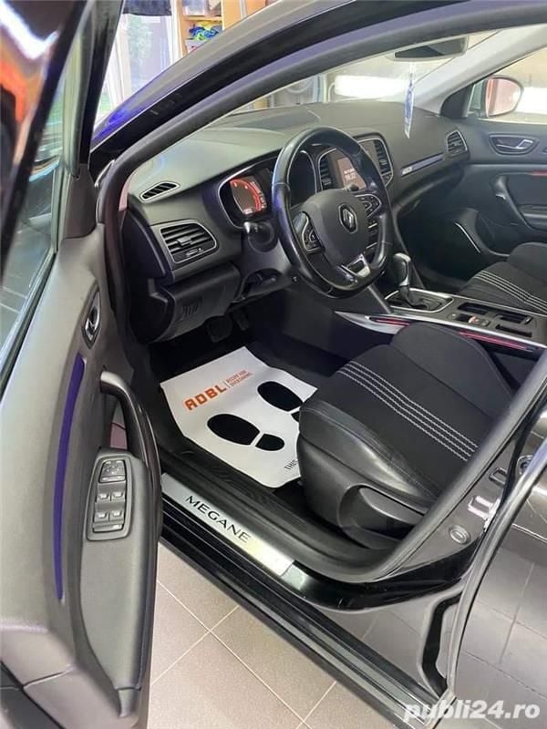 Negru Utilizat 2018 Renault Mégane IV Break | 10.990 EUR (Puțin scump) - Imagine 1/4