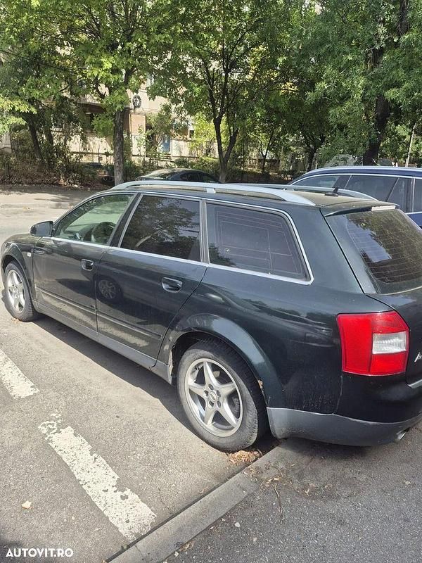 Second-hand Audi A4 163 CP (119 kW) 2004 Culoareverde Break