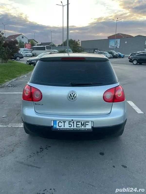 Second-hand VW Golf IV 77 CP (56 kW) 2005 Berlinǎ