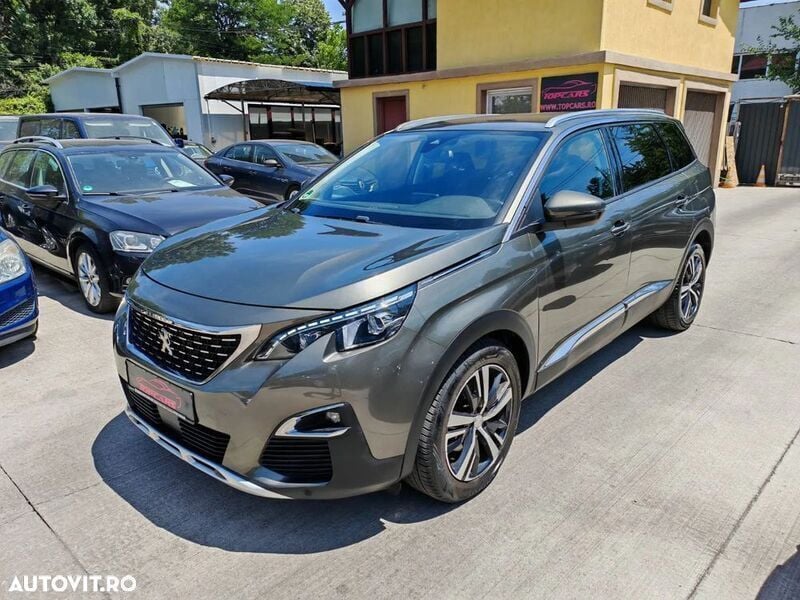 Gri Utilizat 2018 Peugeot 5008 Allure Monovolum | 15.499 EUR (Scump) - Imagine 1/4