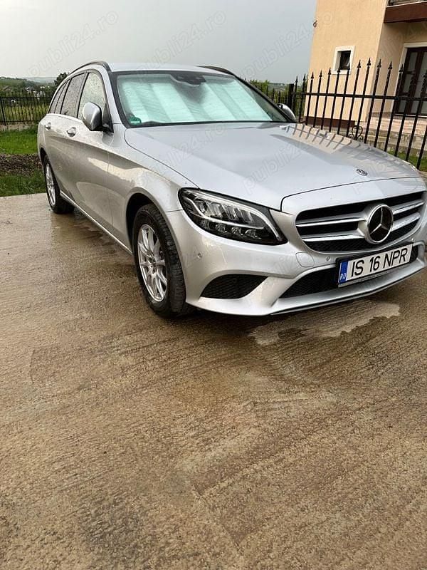 Argintiu Utilizat 2020 Mercedes C200 Break | 19.500 EUR (Preț bun) - Imagine 1/4