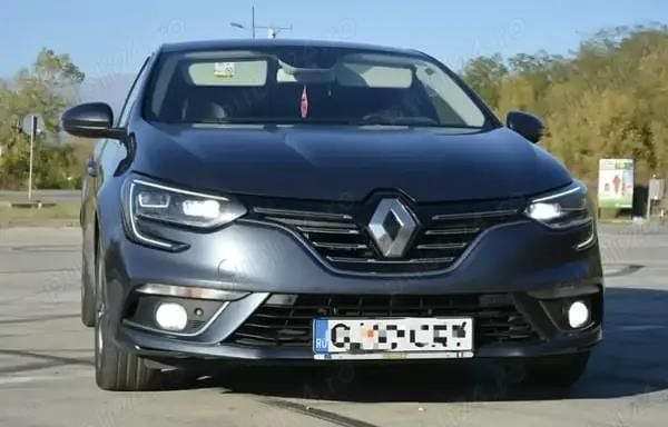 Albastru Utilizat 2018 Renault Mégane IV Hatchback | 10.999 EUR (Puțin scump) - Imagine 1/4