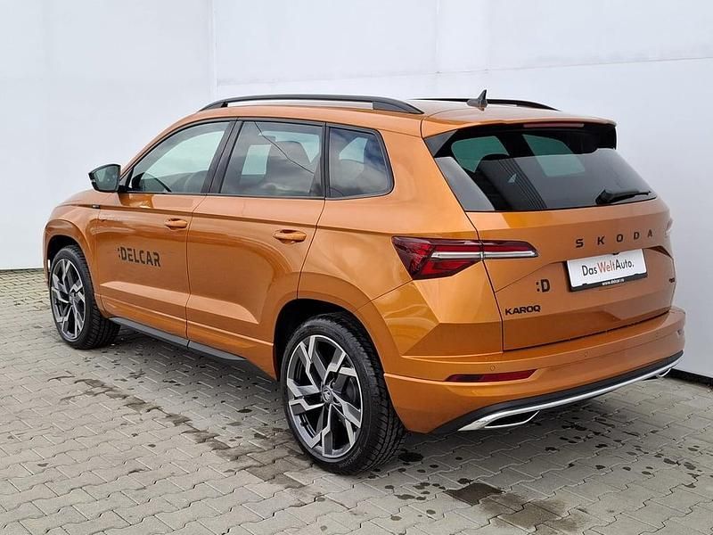 Nouă Skoda Karoq SportLine 190 CP (139 kW) 2025 Portocaliu mediu  metalic SUV