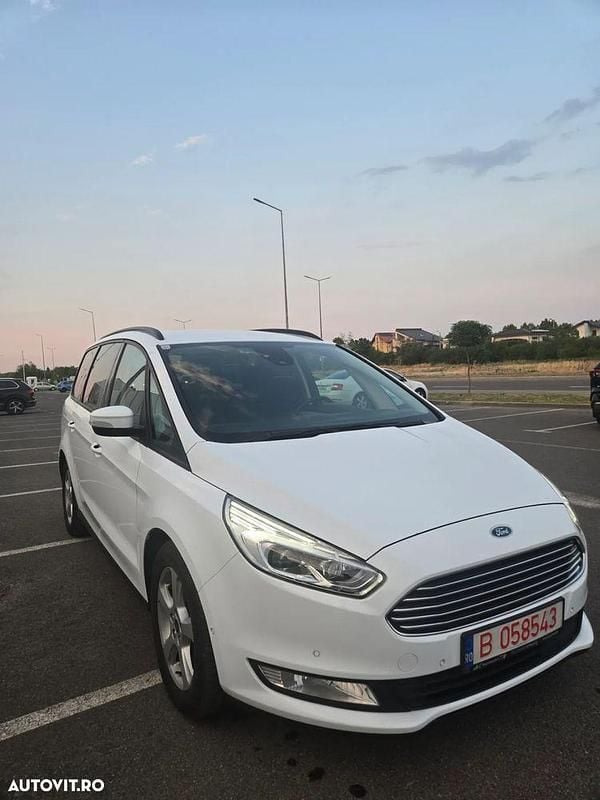 Alb Utilizat 2018 Ford Galaxy Titanium Monovolum | 8.600 EUR - Imagine 1/4