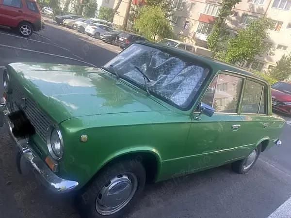 Utilizat 1980 Lada 1200 Berlinǎ | 5.600 EUR - Imagine 1/4