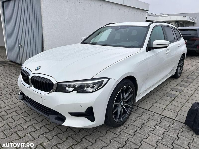 Second-hand BMW 320 Sport Line 190 CP (139 kW) 2022 Culoarealb Break