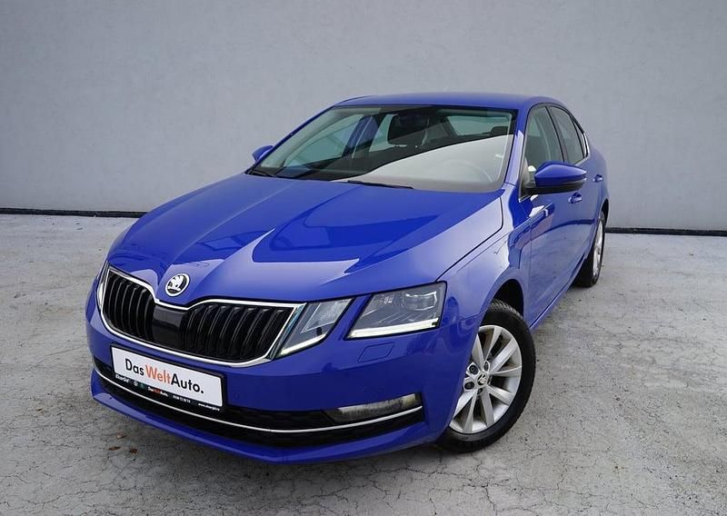 Albastru mediu metalic pereffect Utilizat 2019 Skoda Octavia Style Berlinǎ | 12.200 EUR (Preț OK) - Imagine 1/4